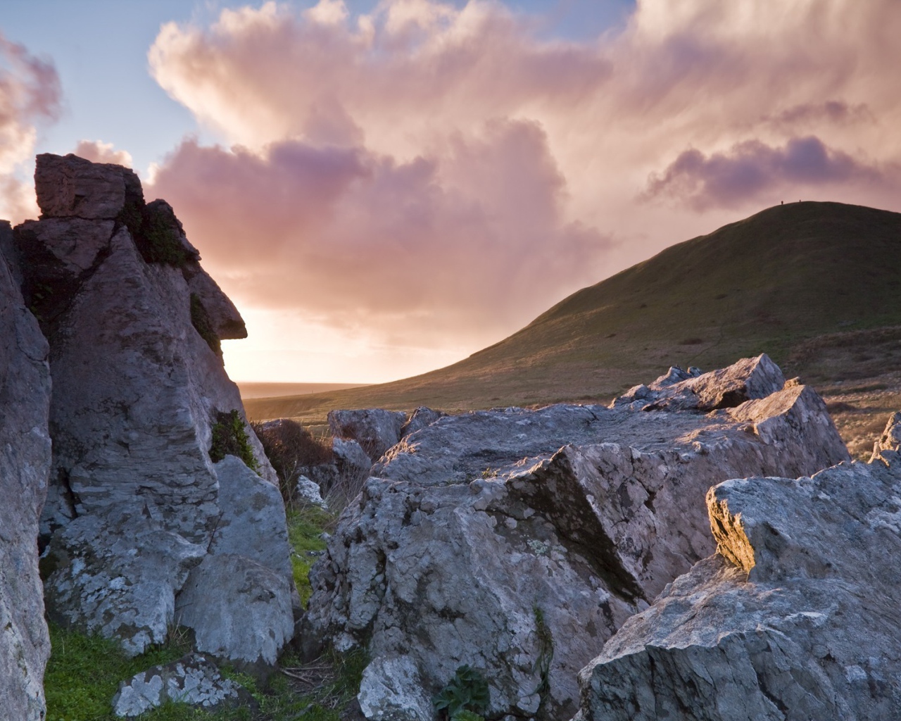 Цветные скалы