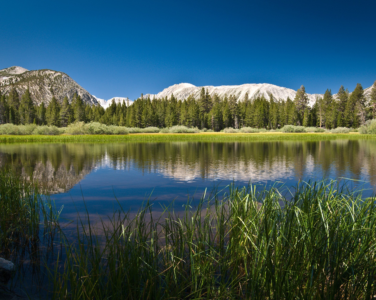 Горное озеро