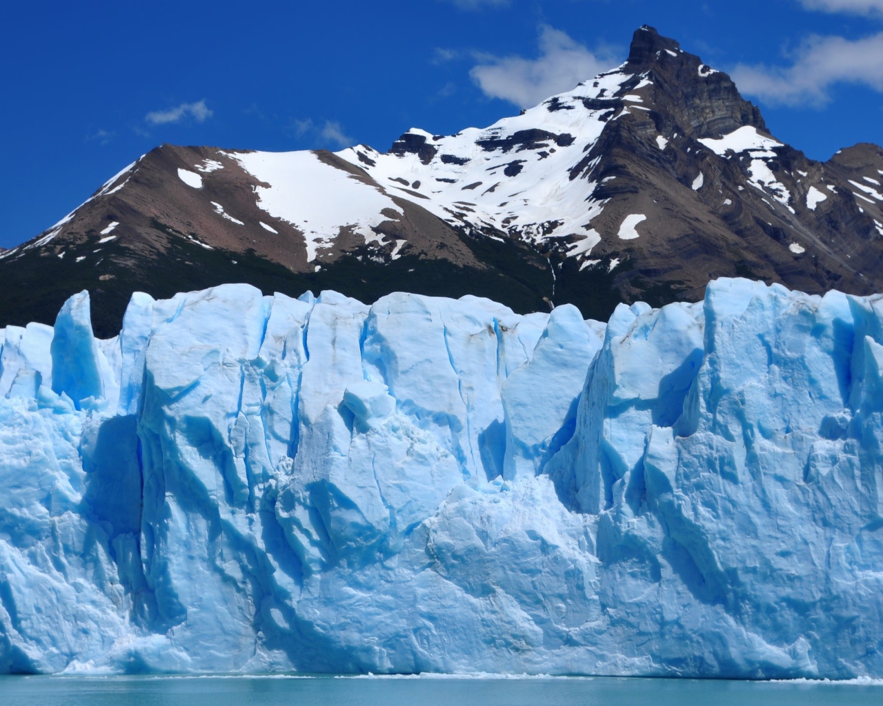 Горы и снег