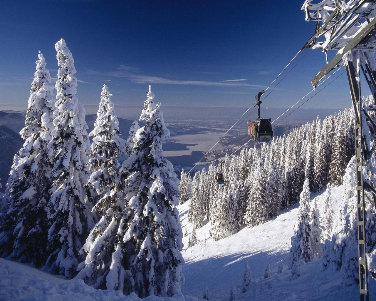 Подъемник на снежную гору