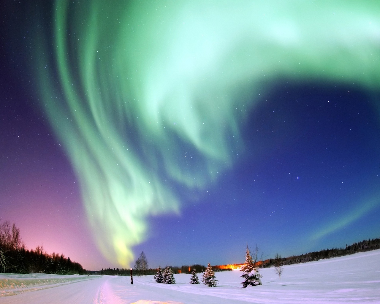 Северное полярное сияние