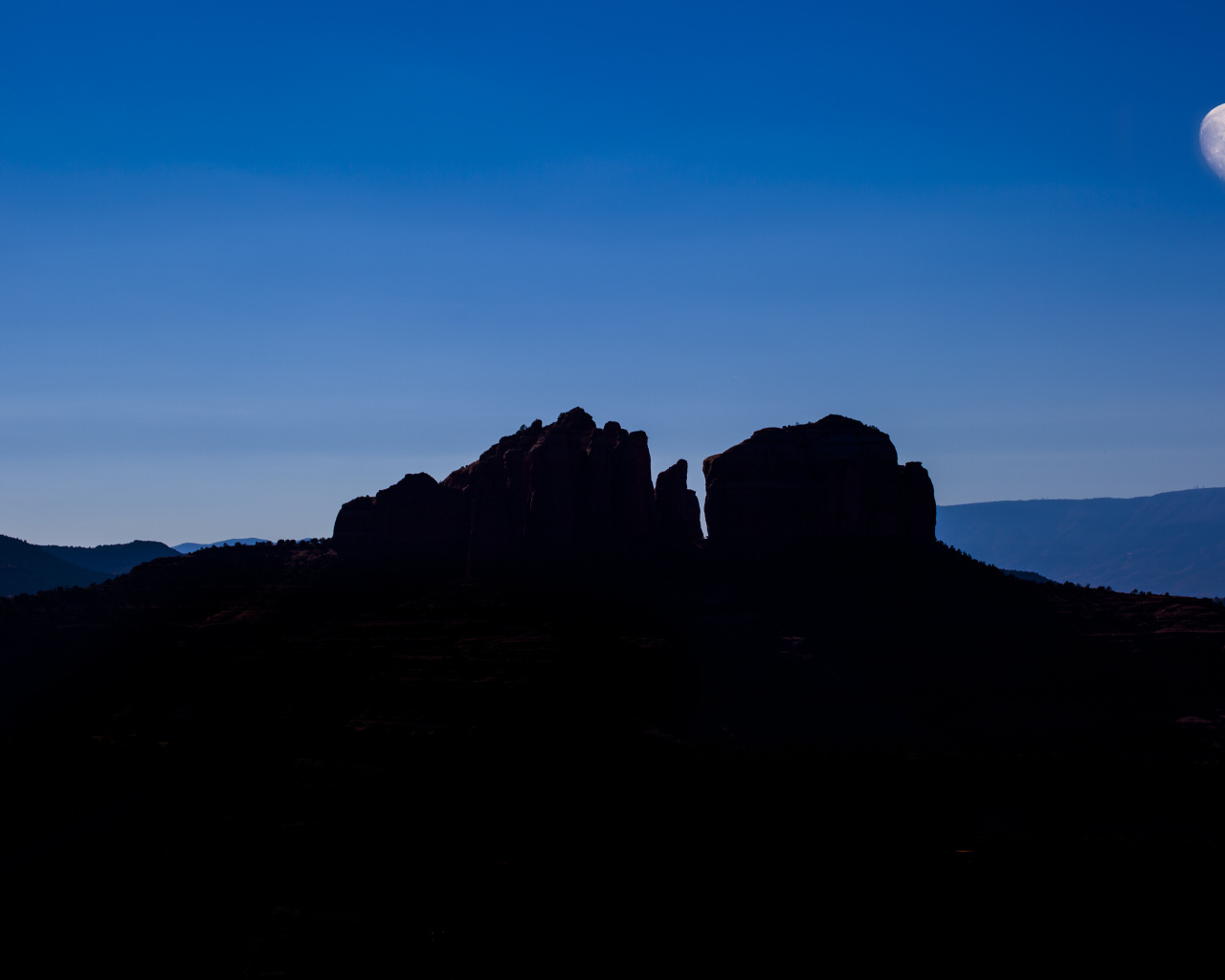 Красивое фото после заката солнца
