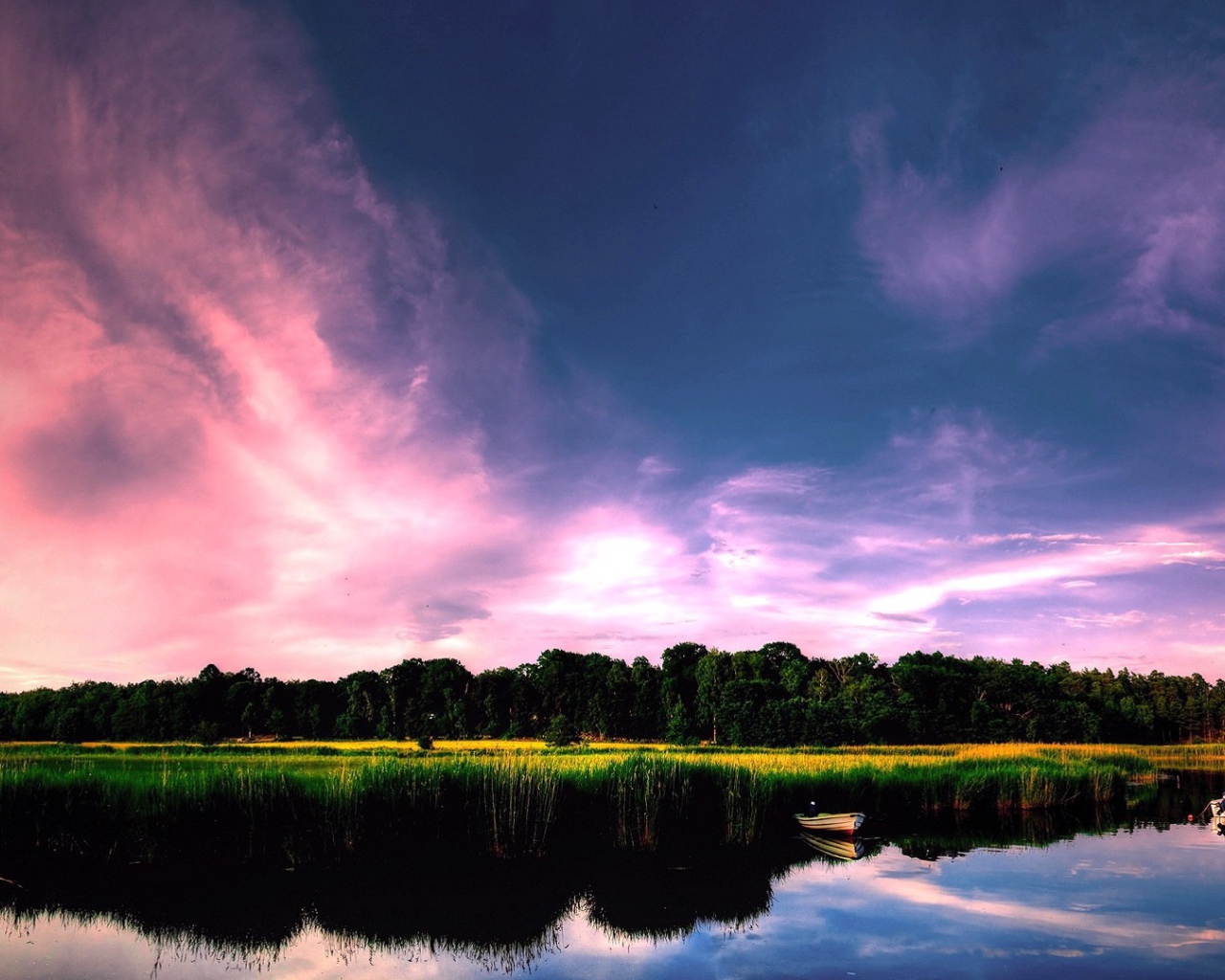 Лодки на озере