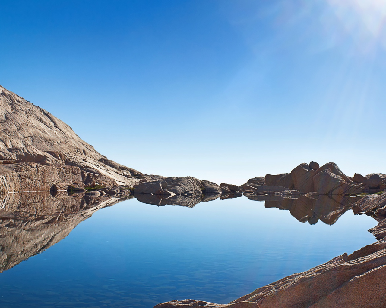 Озеро в Калифорнии