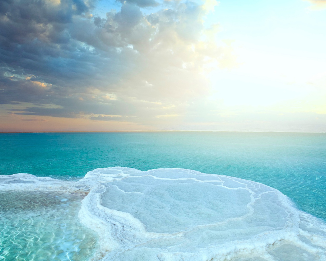 Соленое море