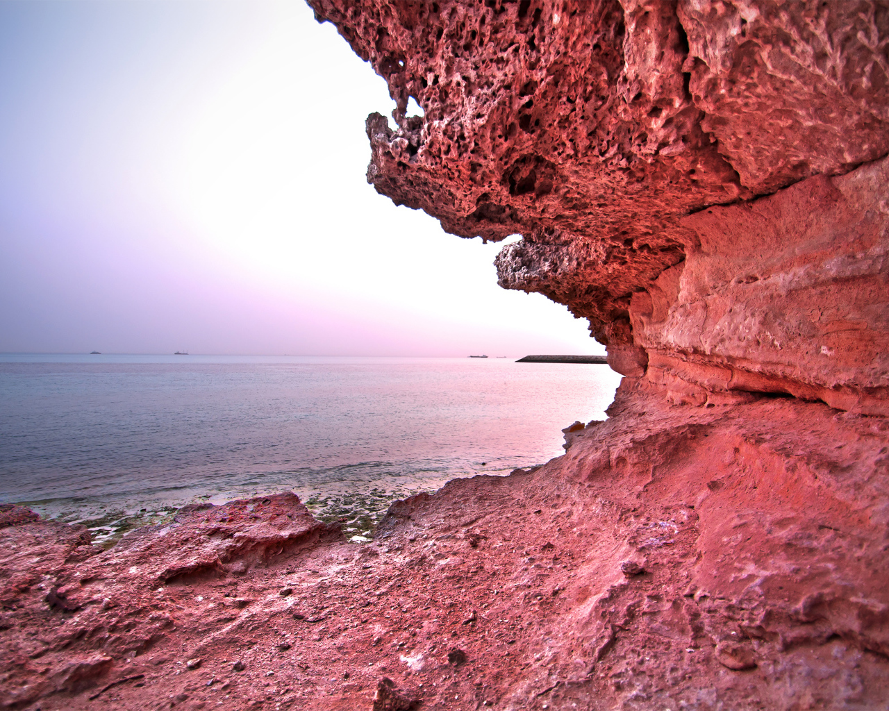 Тишина и море