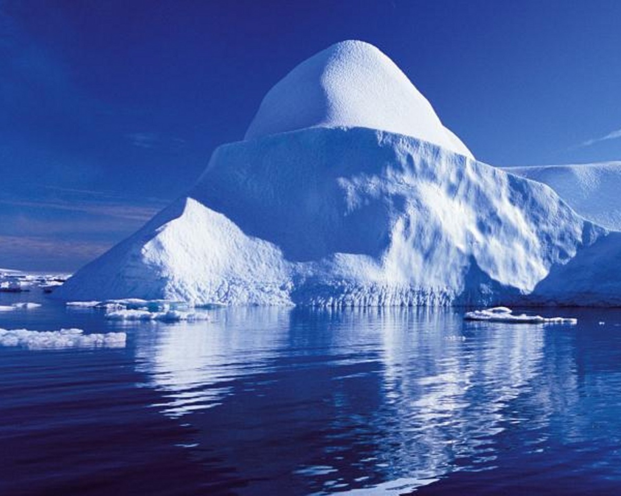 Айсберг в Антарктиде