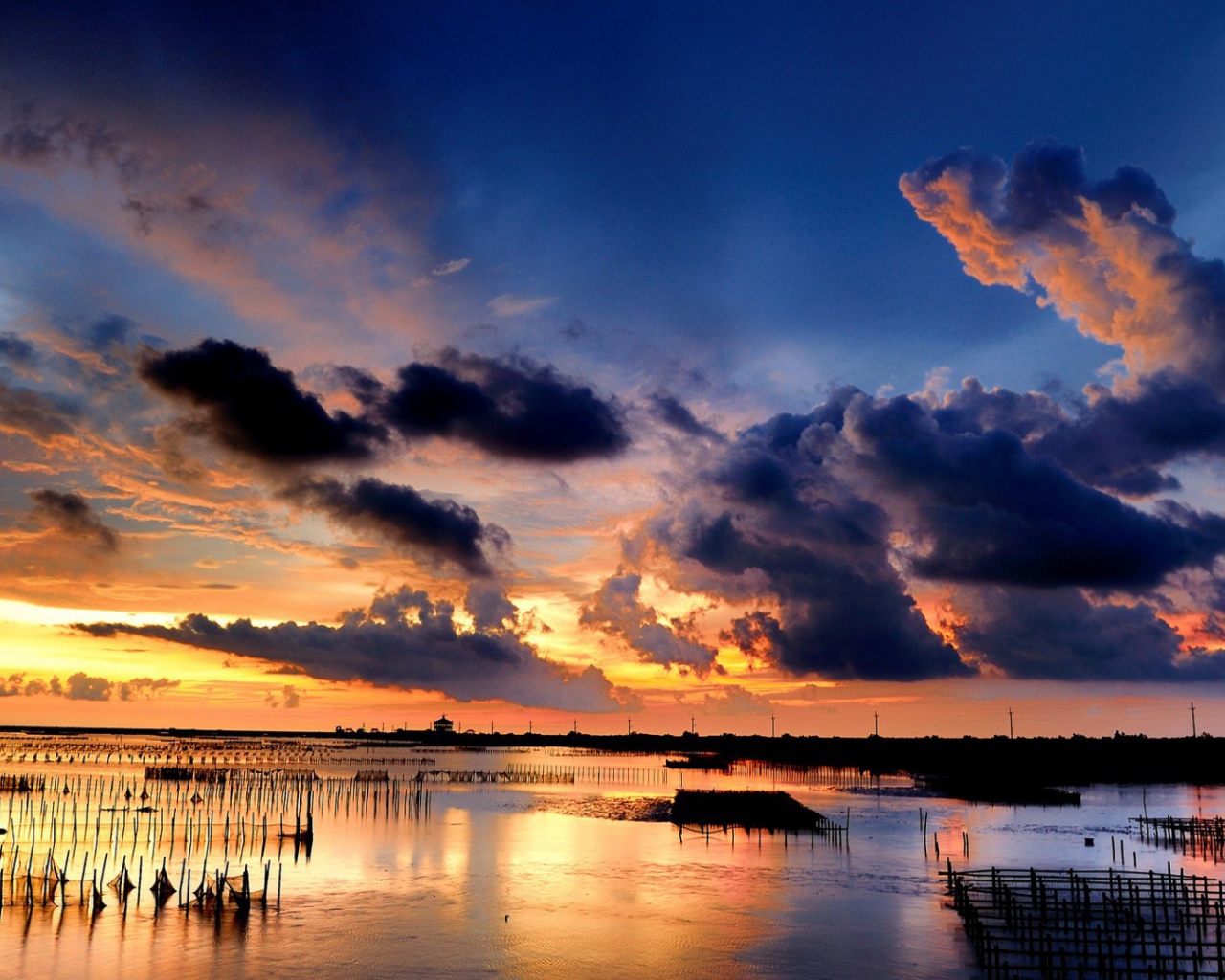 Закат в бухте