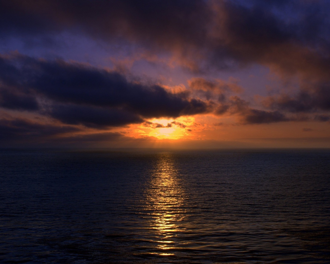 Закат над океаном