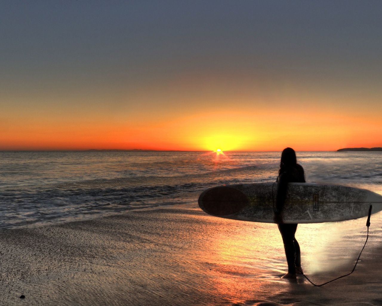 Серфинг на закате солнца