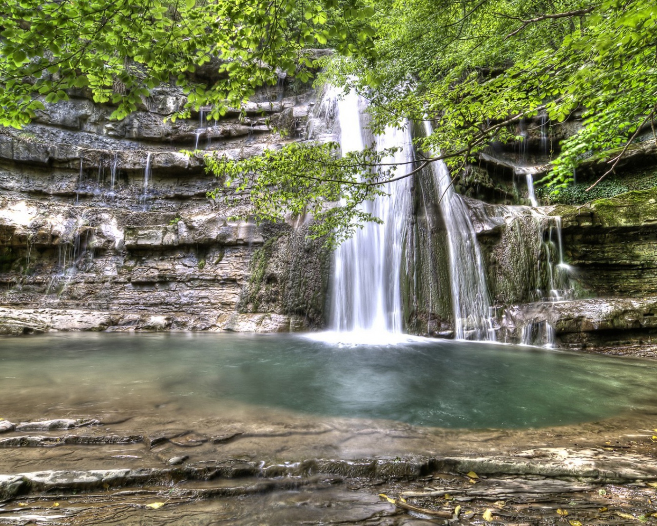 Прекрасный водопад