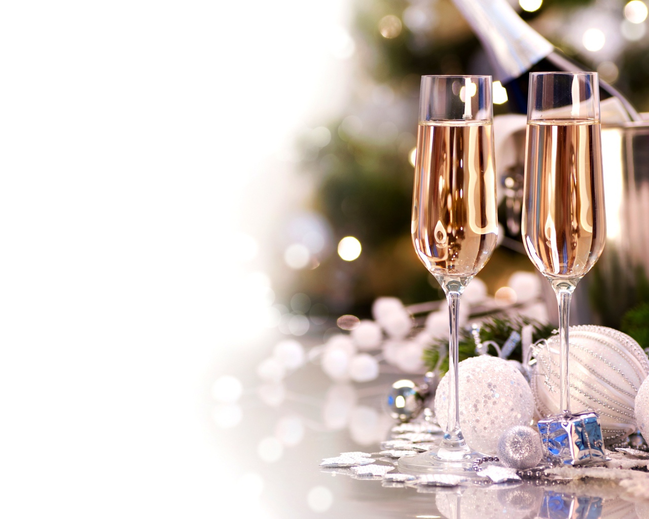 Новый 2015 с шампанским