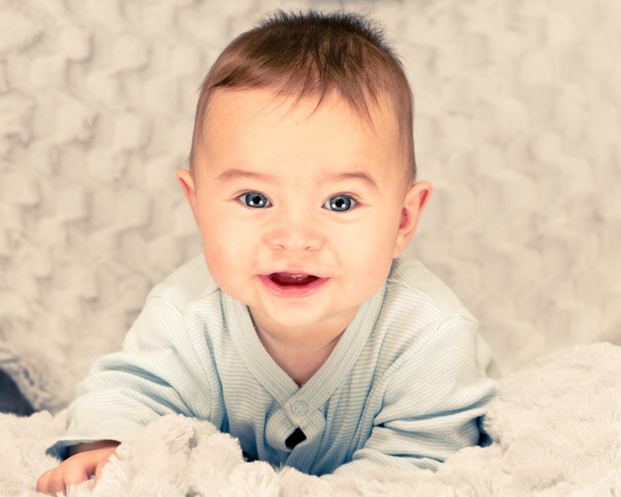 Очаровательный ребенок