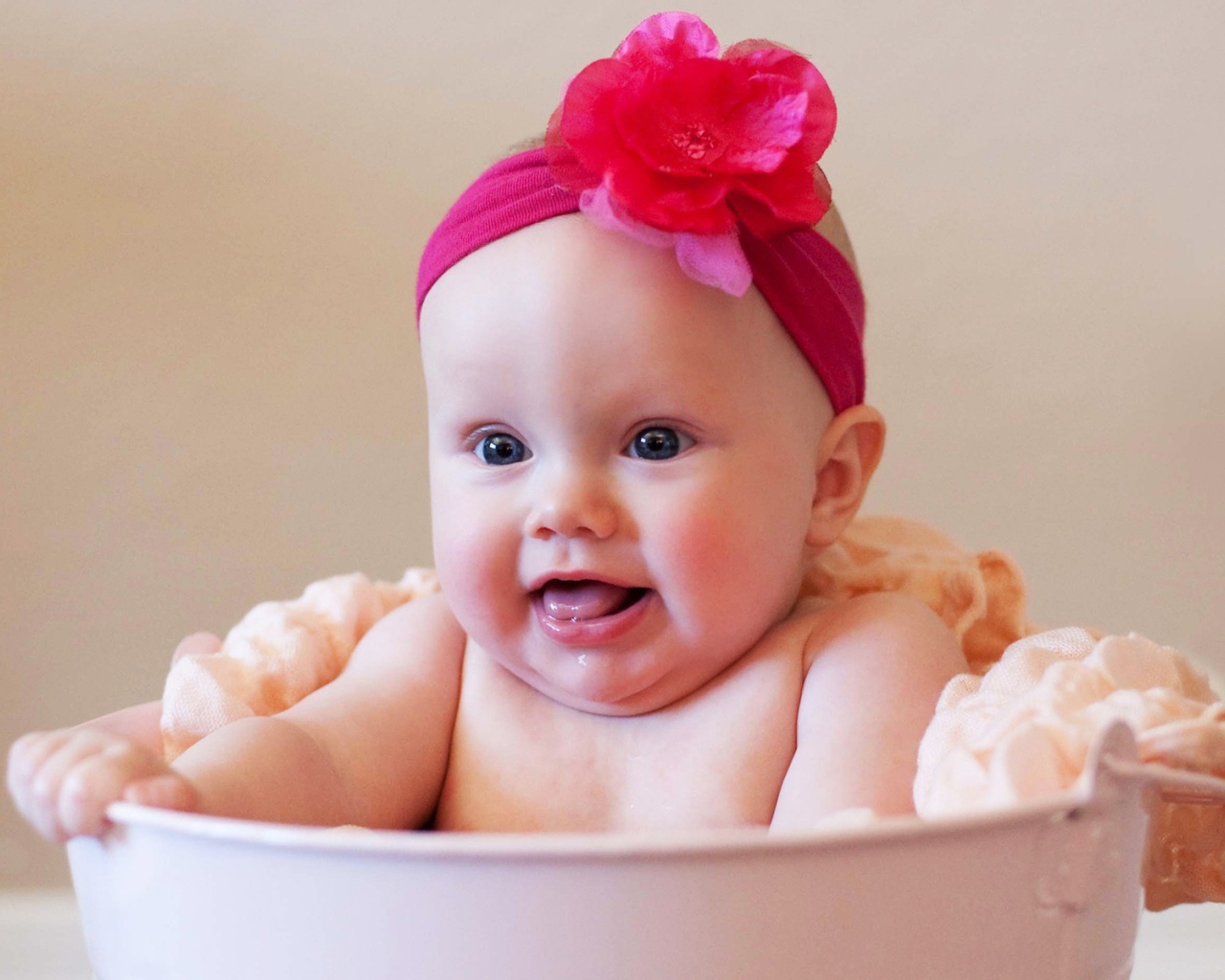 Милая девочка 