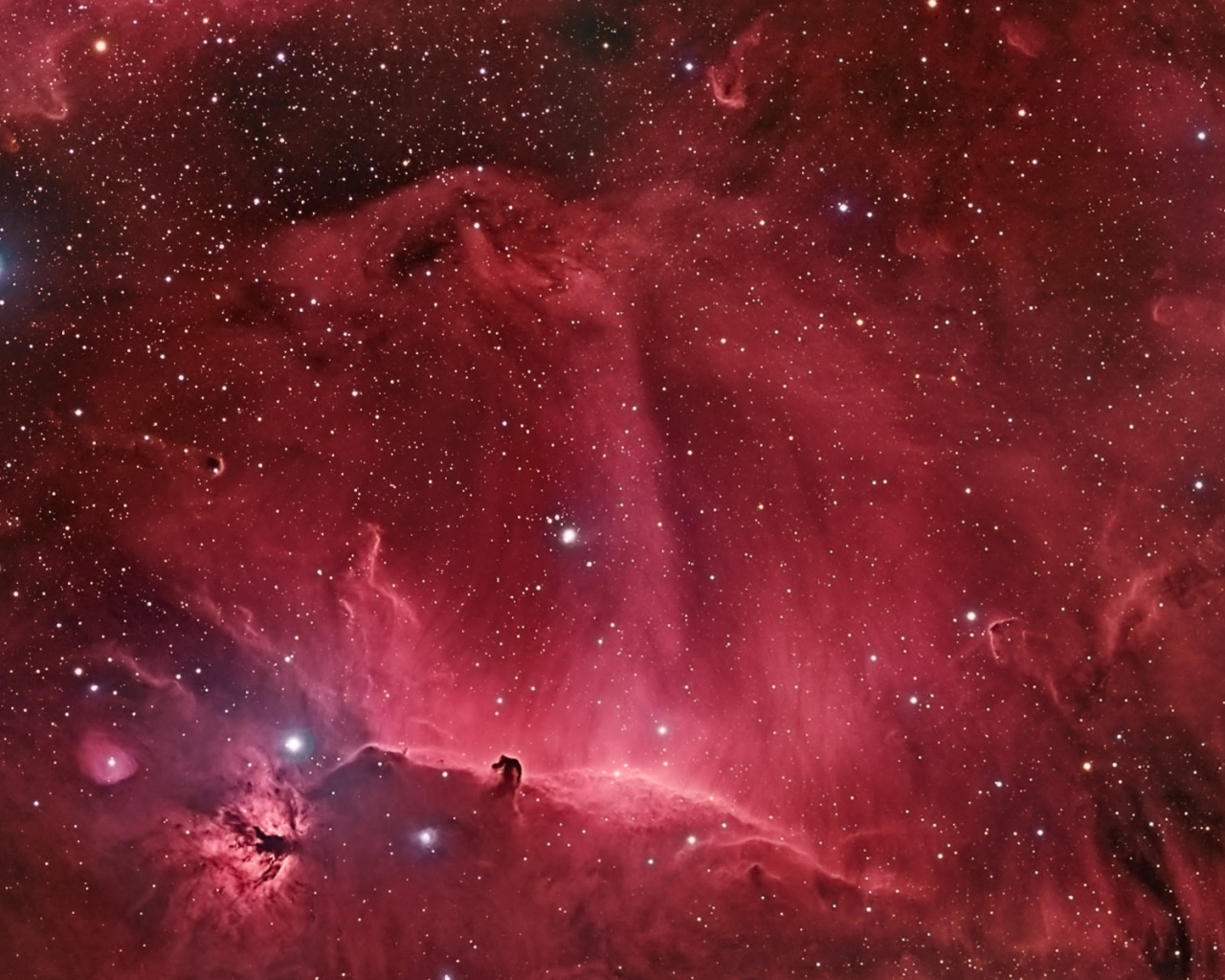 Красный космос и звезды