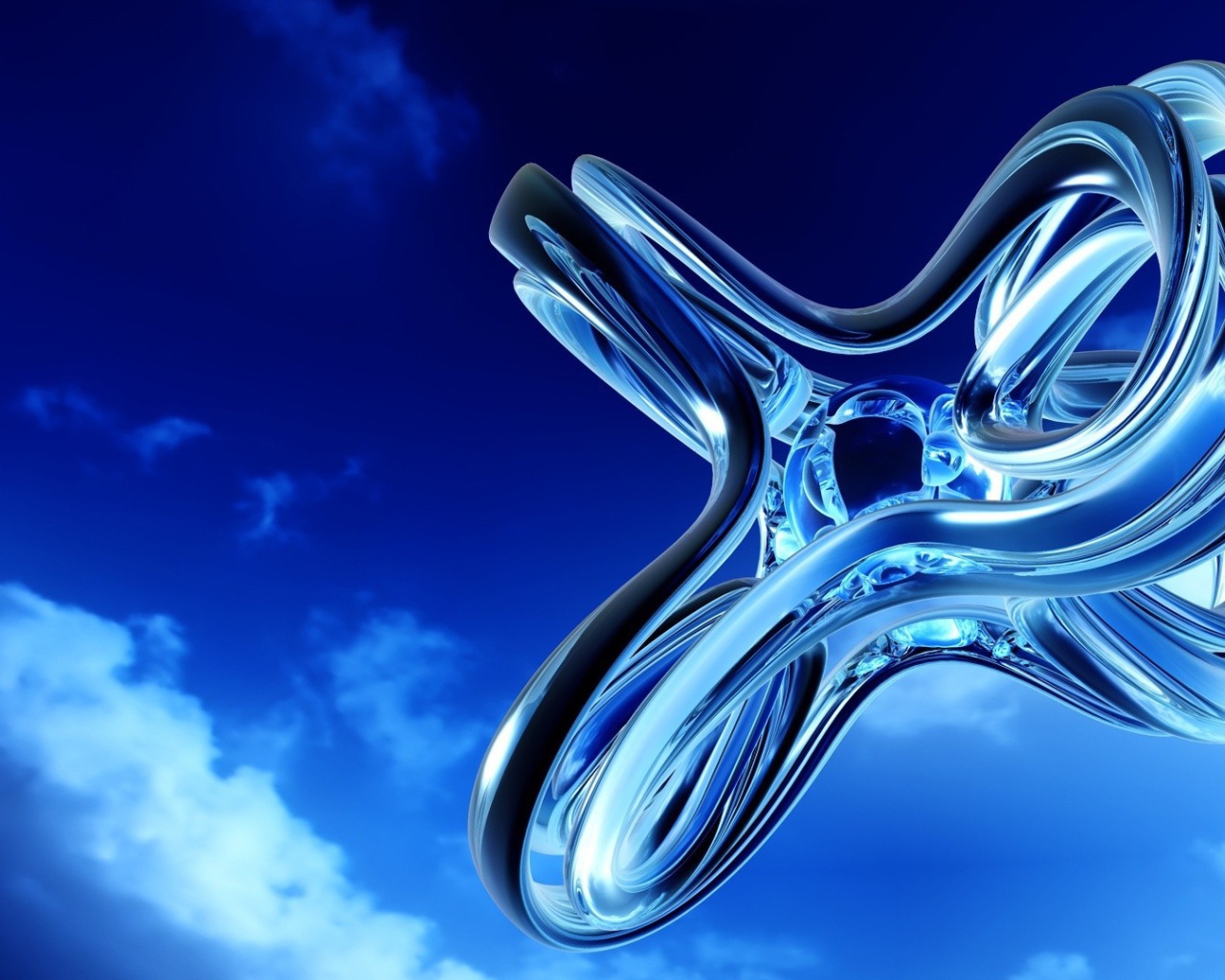 Стеклянная фигура на фоне неба