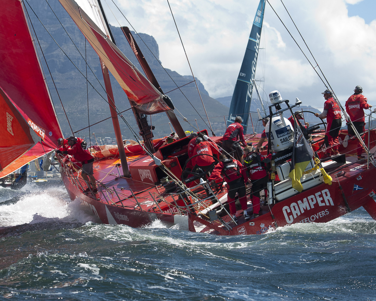 Гонки на парусной яхте