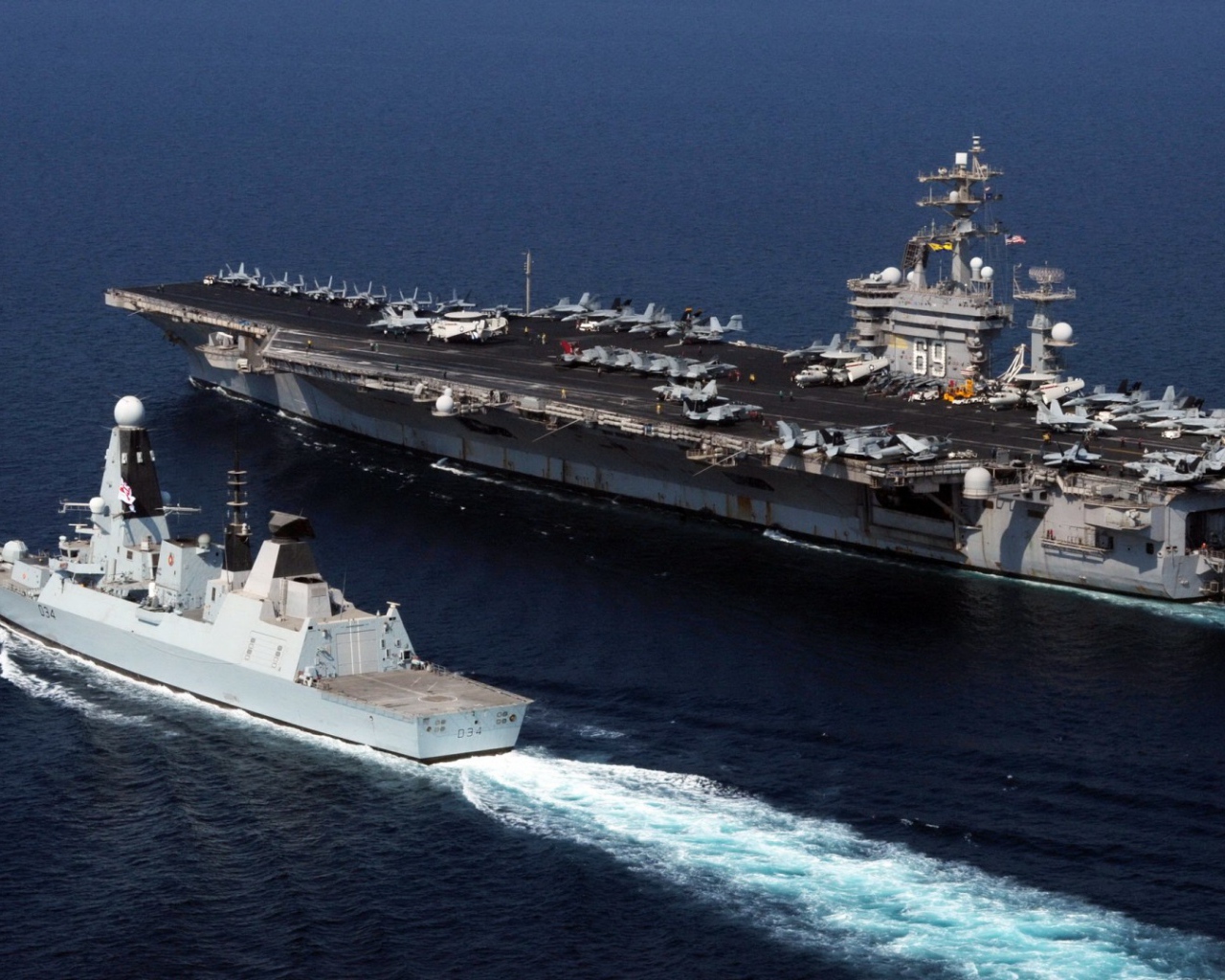 Два корабля ВМФ США