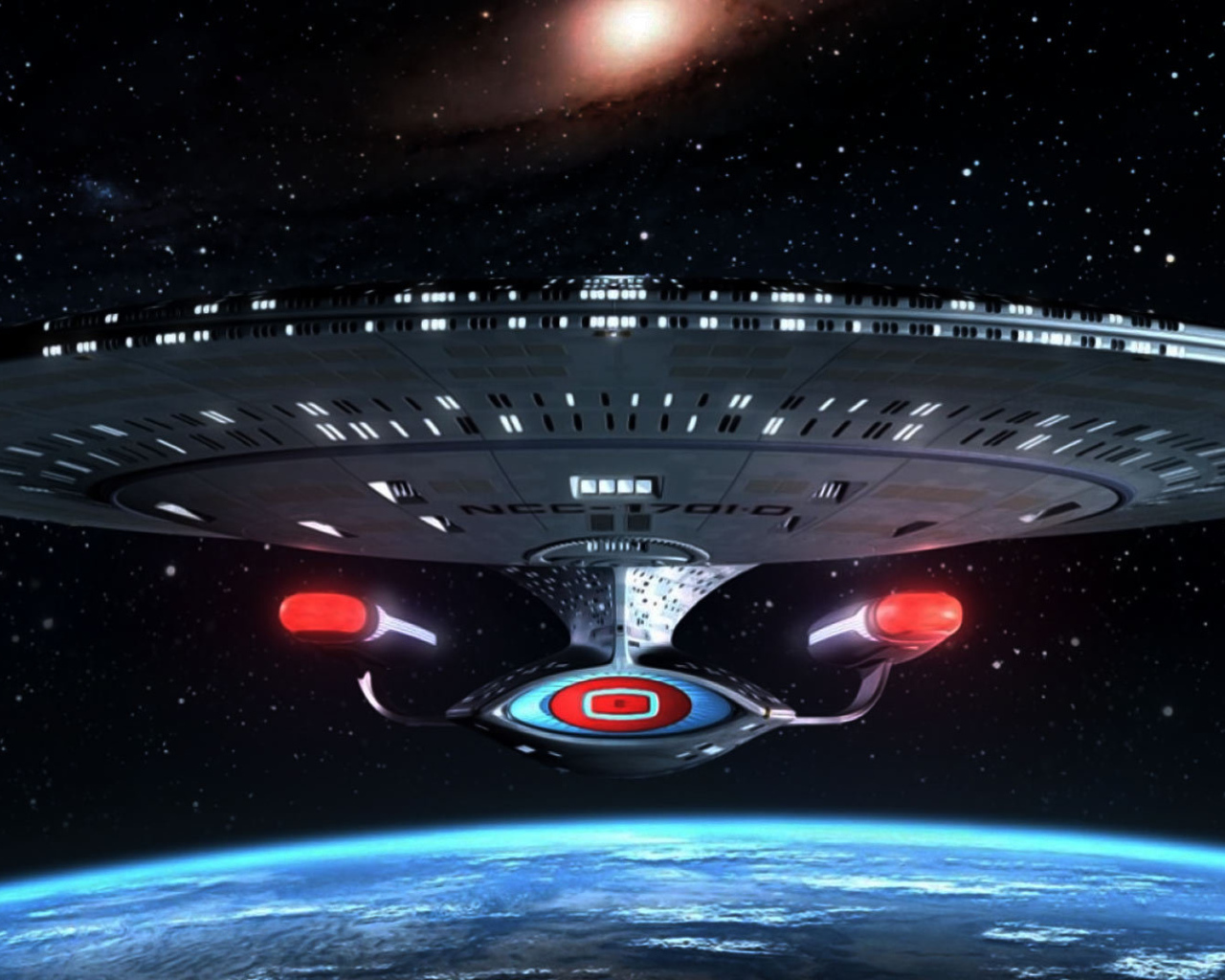 Космическая летающая тарелка