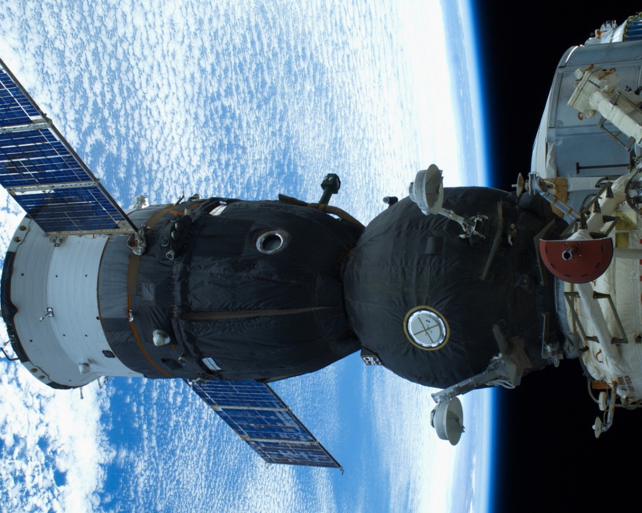 Стыковка с космической станцией