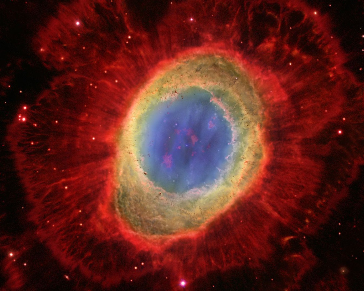 Туманность в форме глаза