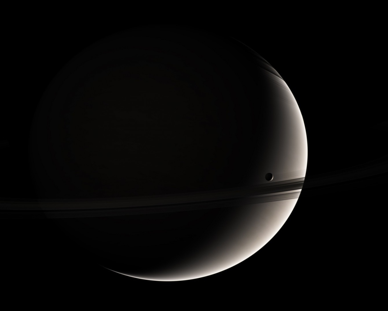 Спутник на фоне планеты