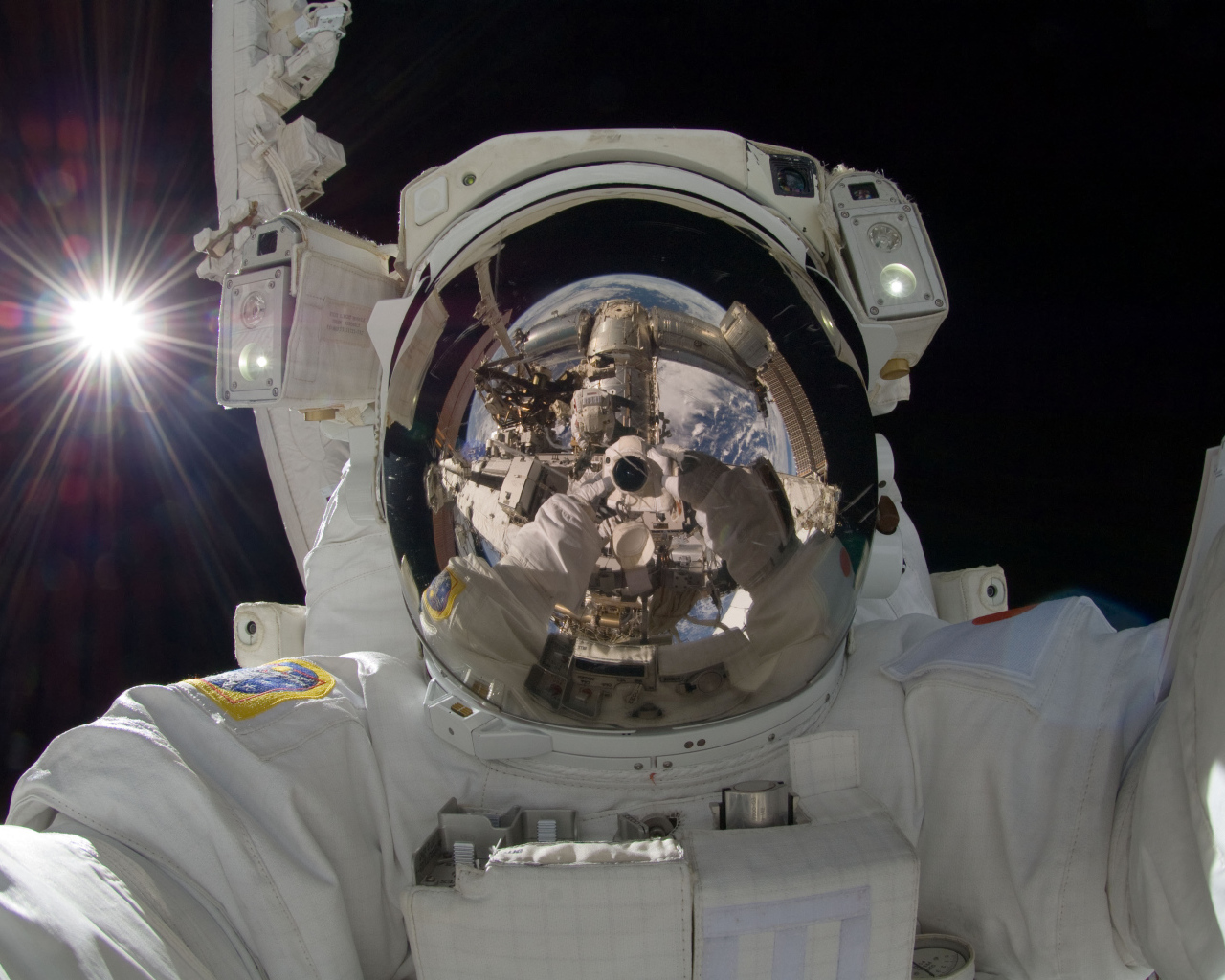 Автопортрет космонавта