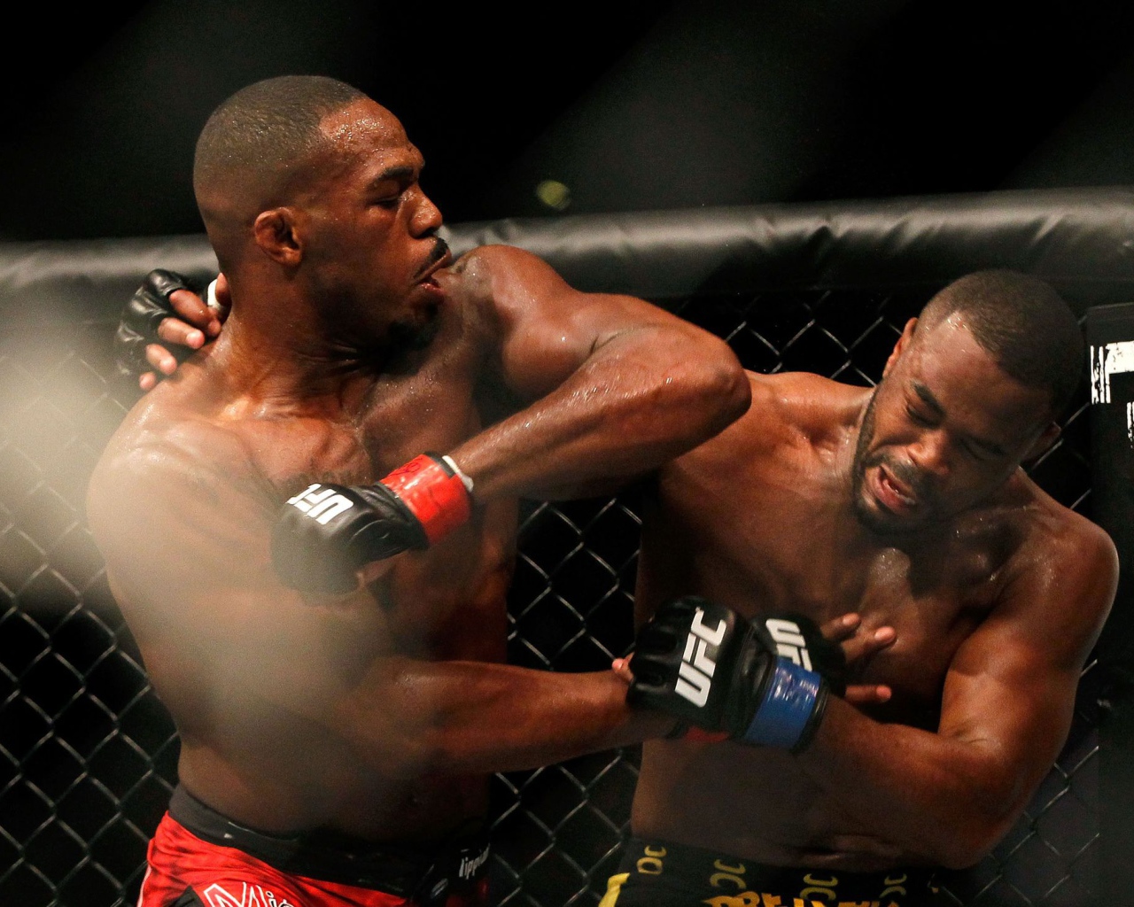 Бесстрашный боец УФЦ  Джон Джонс