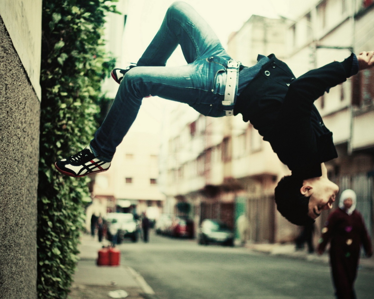 Паркур на улице