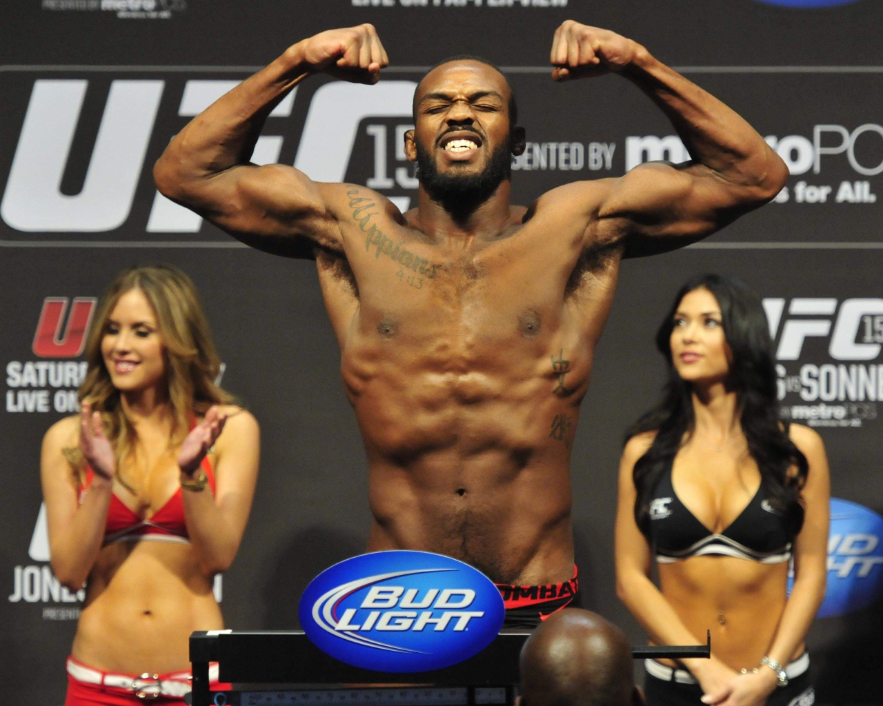 Популярный боец Джон Джонс