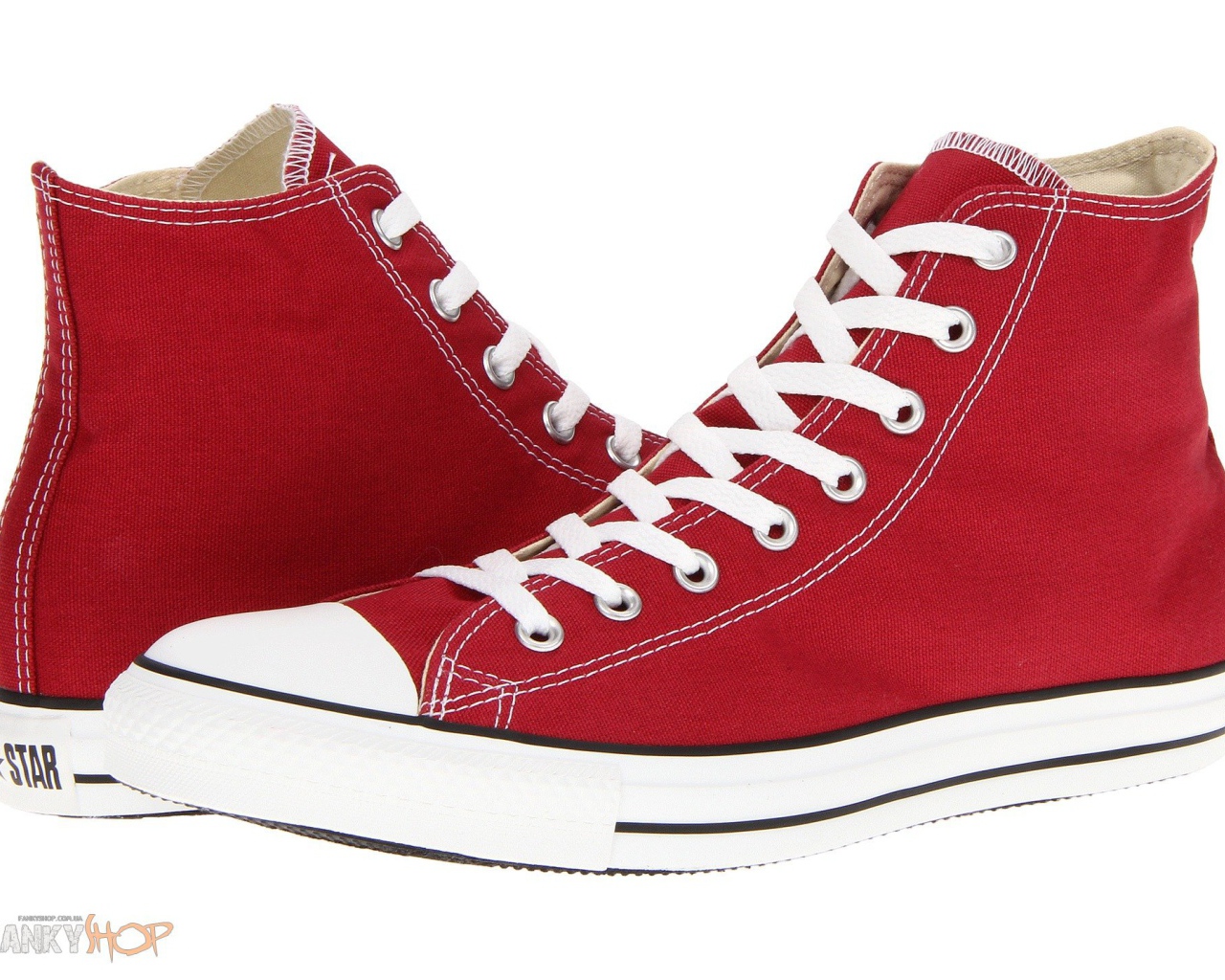 Стильные красные кеды