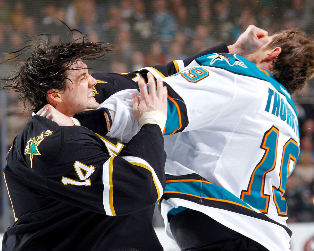 Лучший Хоккеист Джейми Бенн