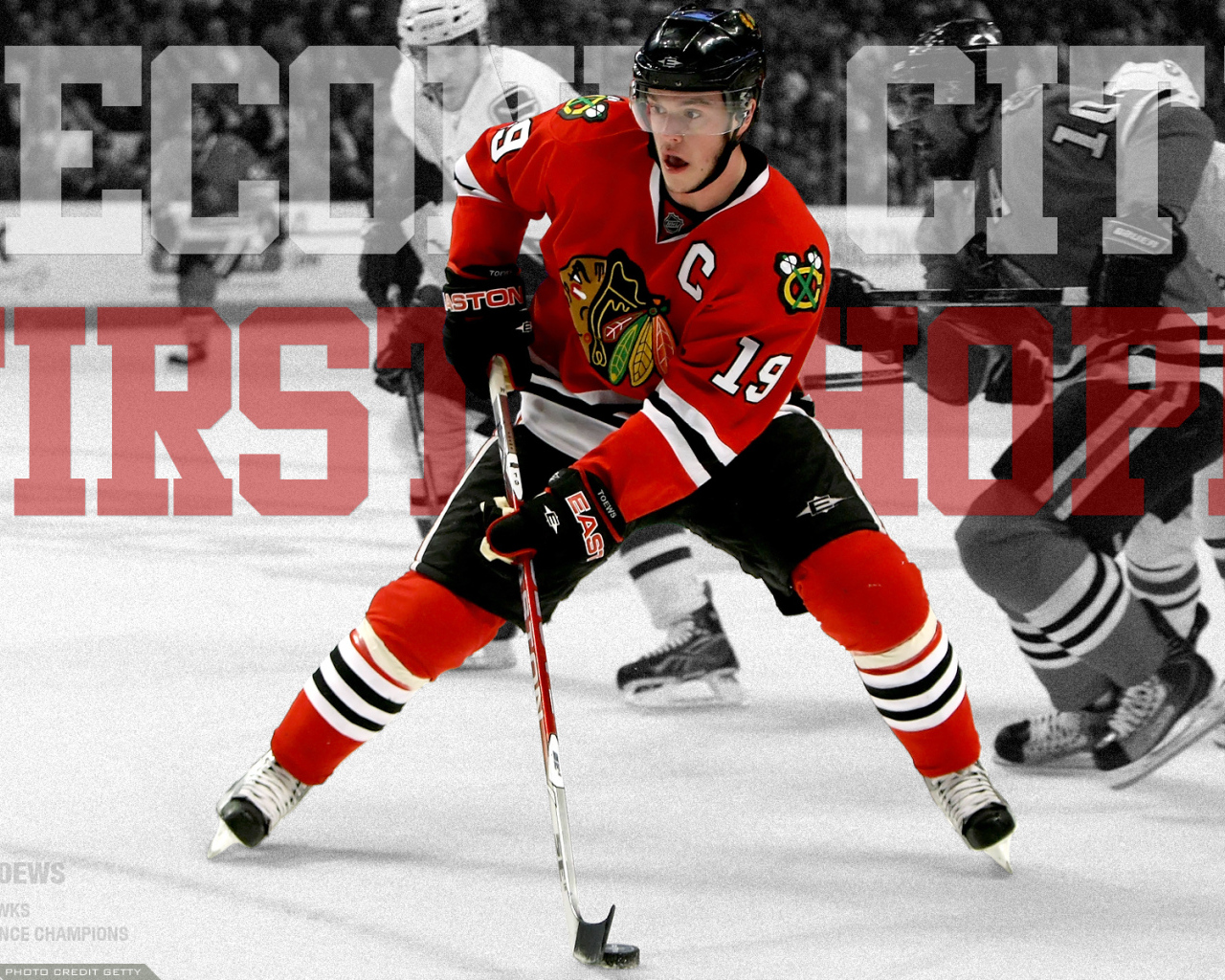 Хоккеист Чикаго Джонатан Тэйвз