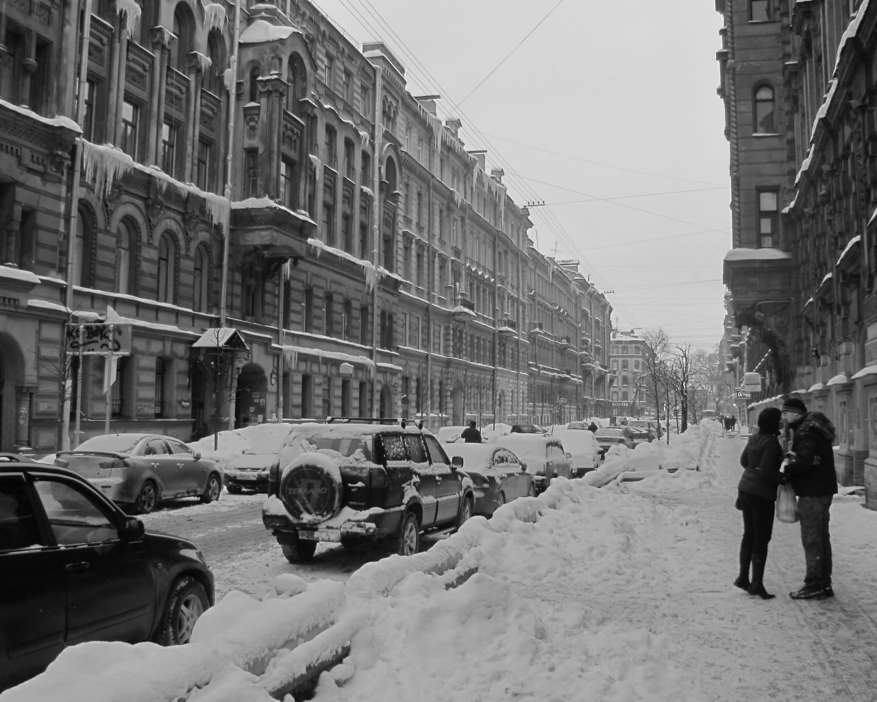 Снег в Санкт-Петербурге на улице