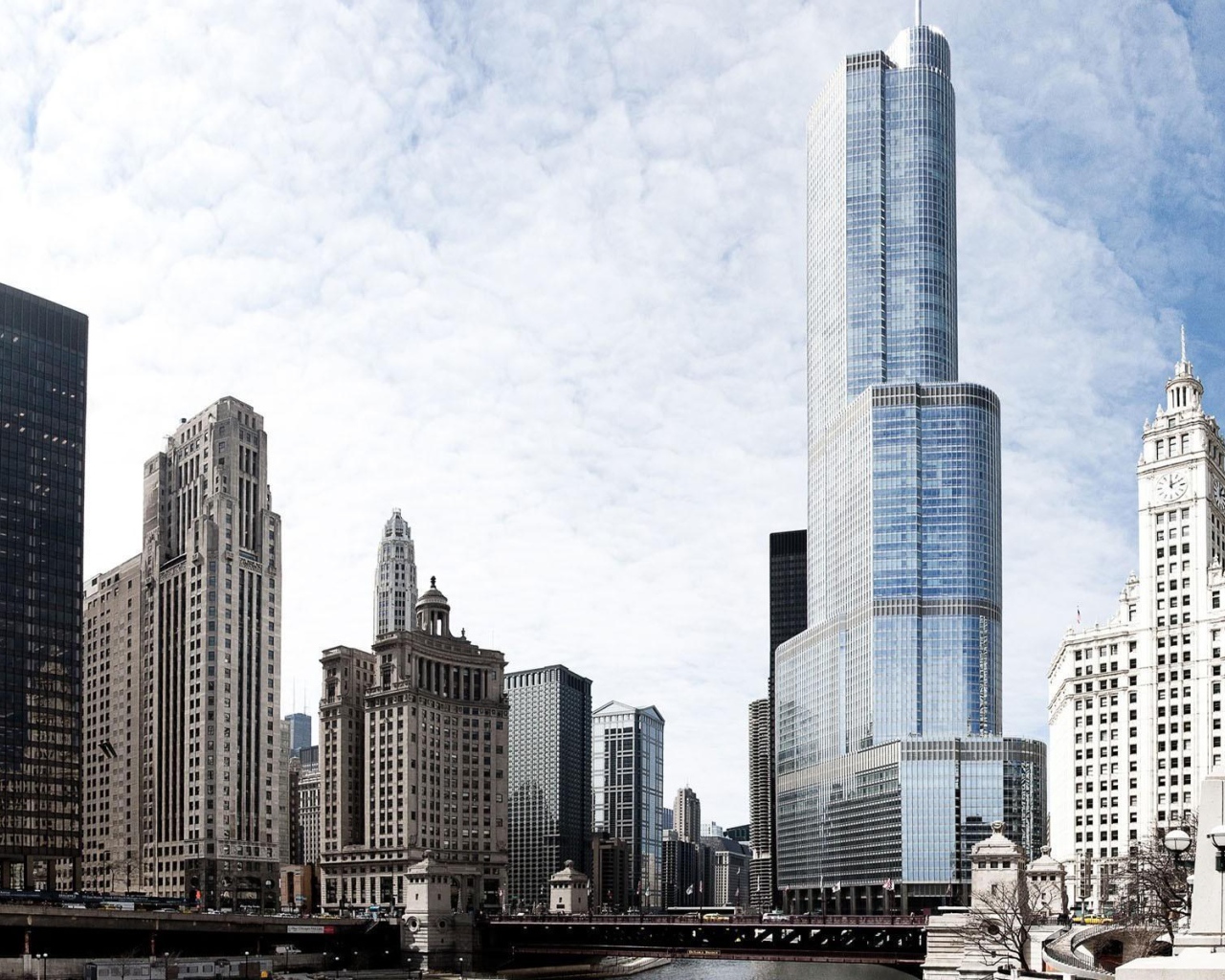 Небоскребы в городе