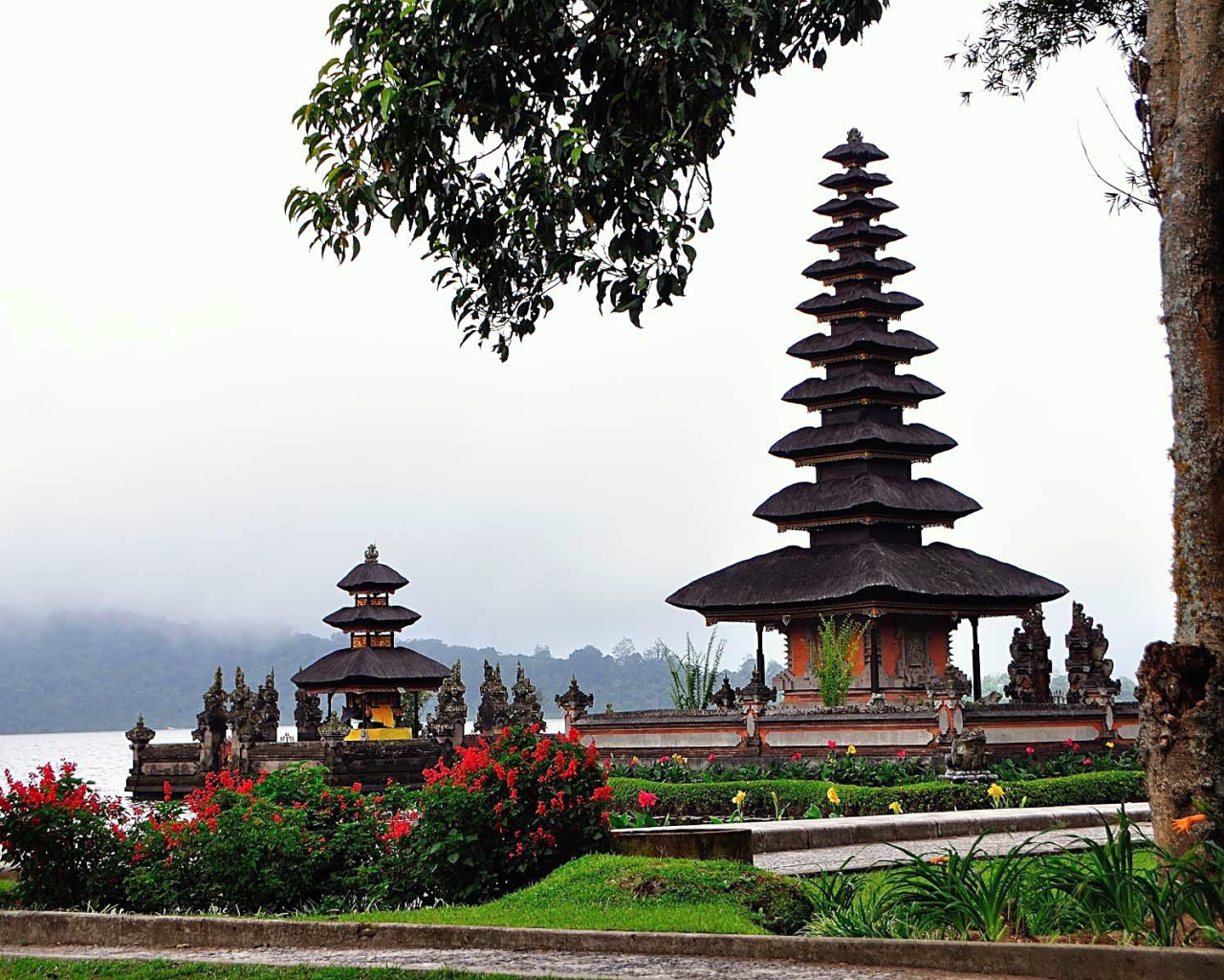 Буддийский храм на Бали