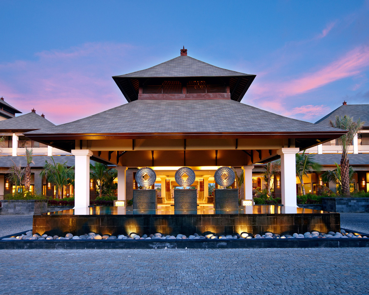 Роскошный отель на Бали