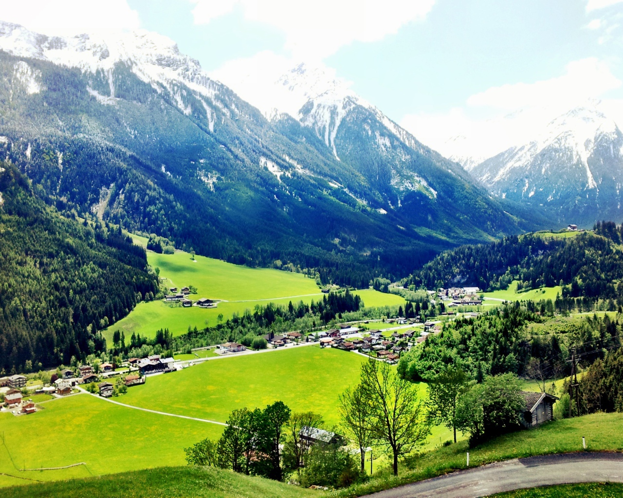 Альпийские луга на курорте Цель-ам-Зее, Австрия