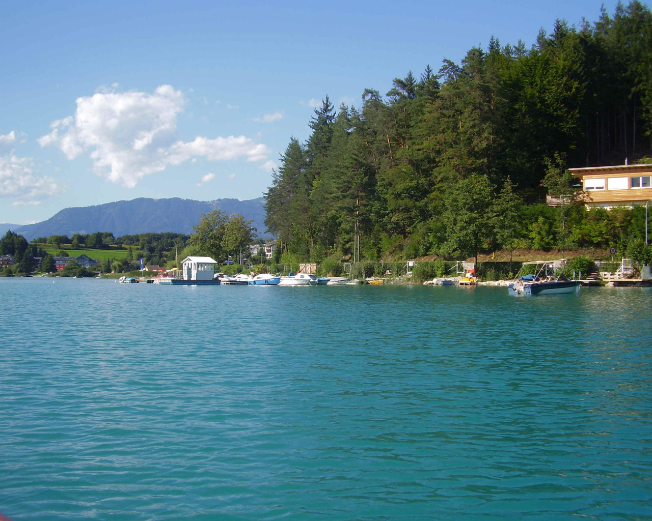 Побережье на курорте Фаакер-Зее, Австрия