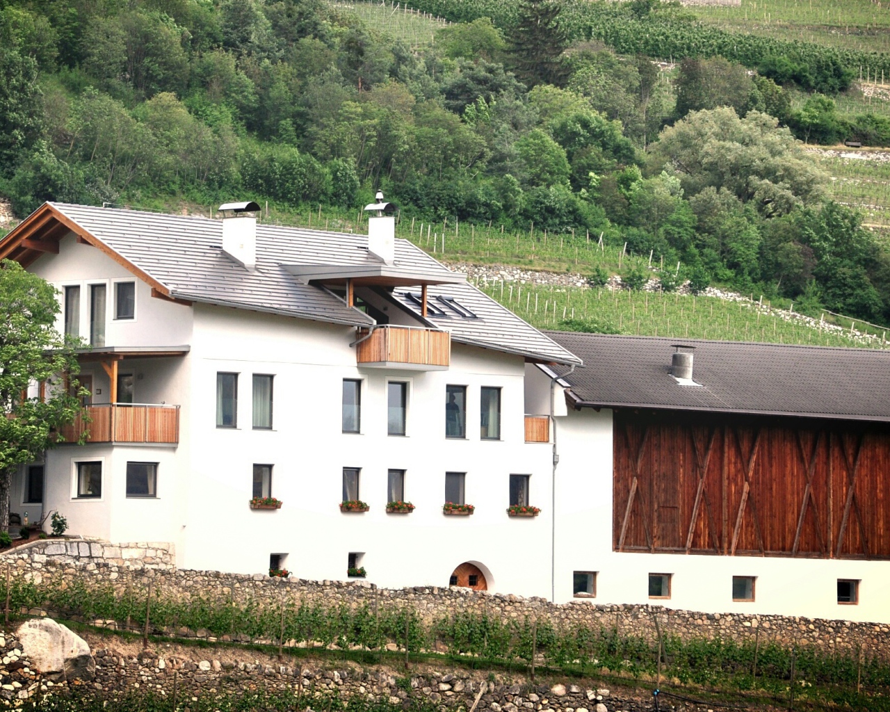 Дом фермера в городе Нойштифт, Австрия