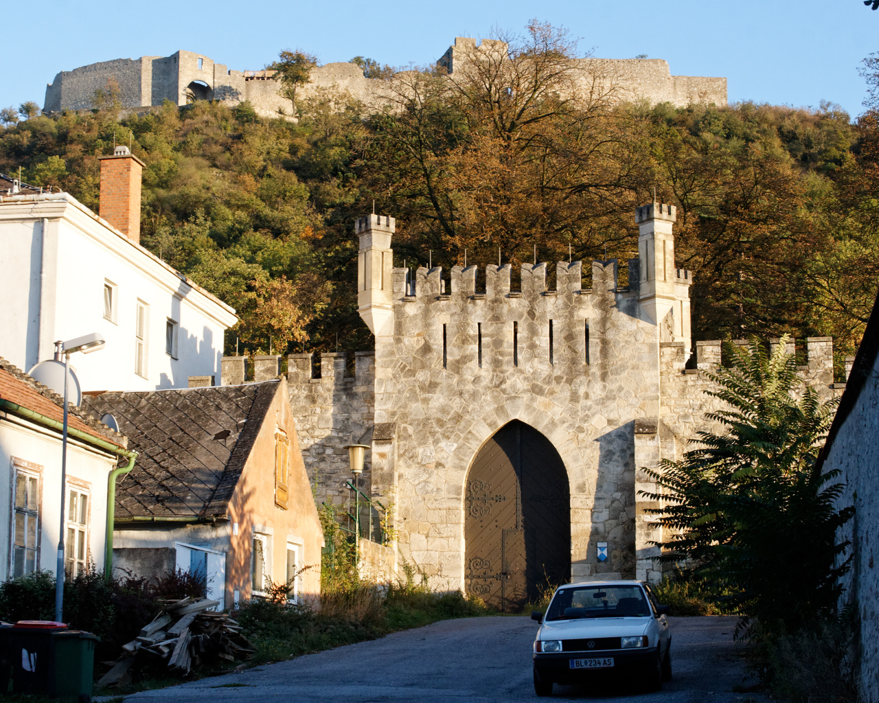 Ворота крепости в городе Гайнберг, Австрия