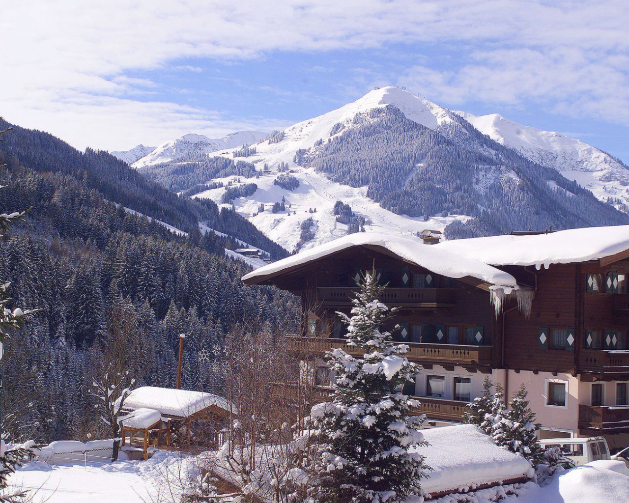 Гостиница на горнолыжном курорте Заальбах Хинтерглем, Австрия