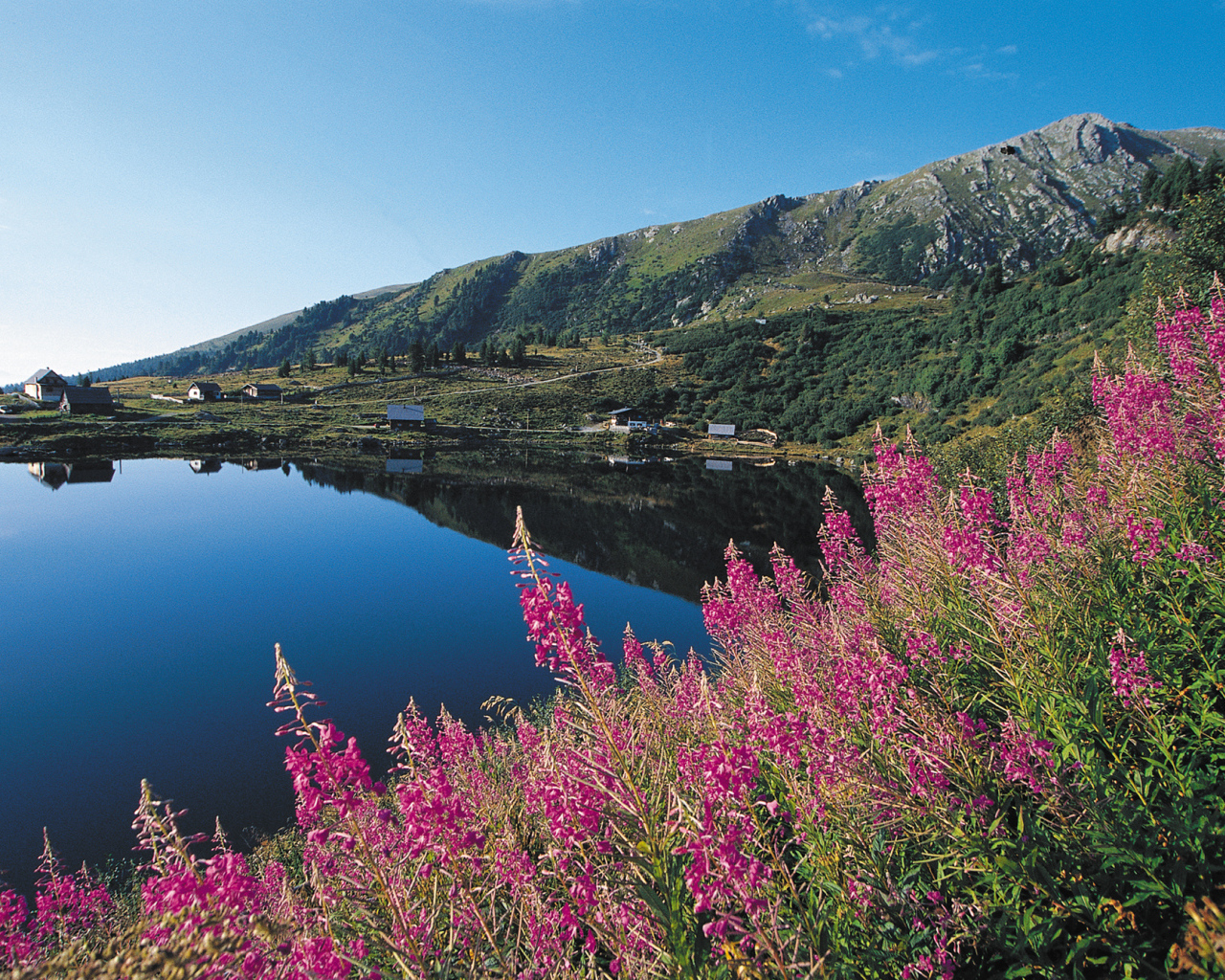 Озеро на горнолыжном курорте Бад Кляйнкирххайм, Австрия