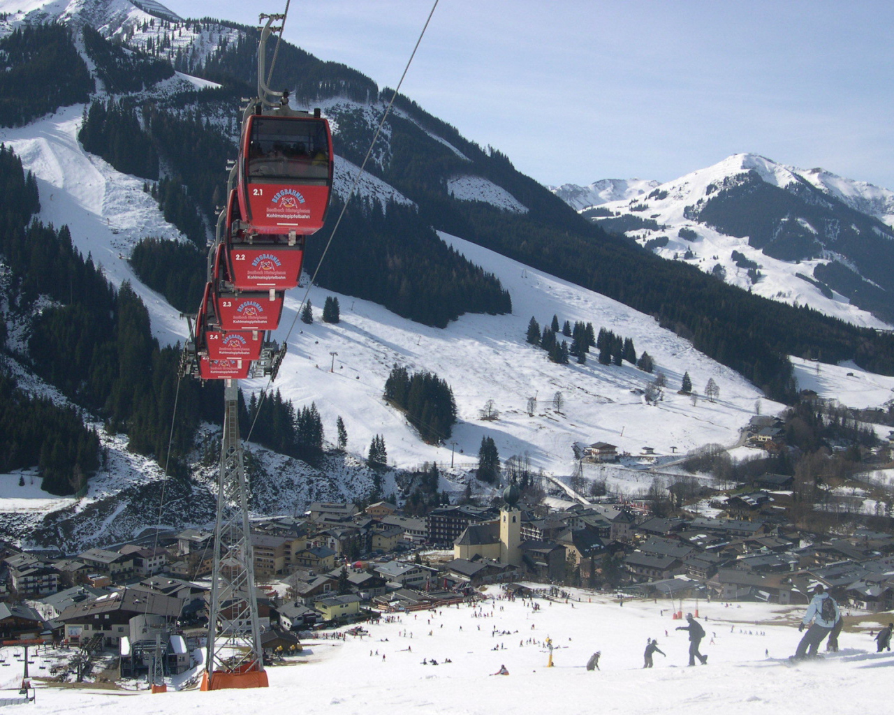 Подъемник на горнолыжном курорте Заальбах Хинтерглем, Австрия