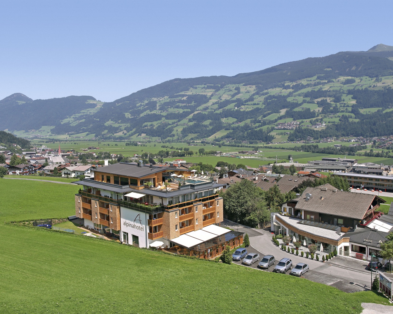 Панорама на курорте Тельфс-Бюхен, Австрия