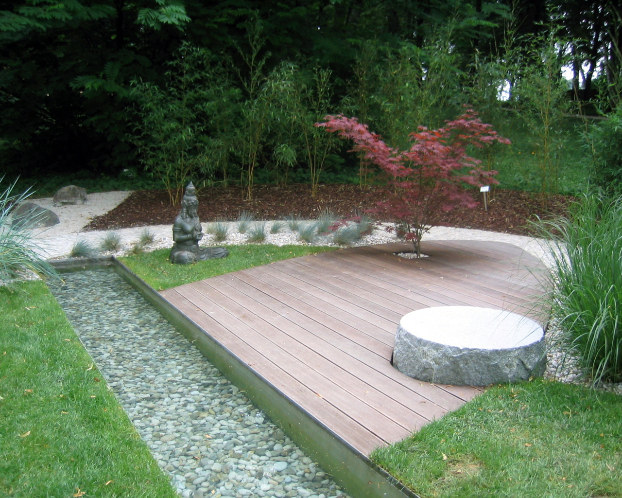 Скульптура в парке на курорте Бад Халль, Австрия