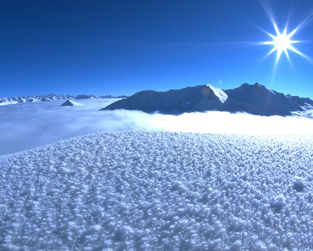 Снег на горнолыжном курорте Серфаус, Австрия