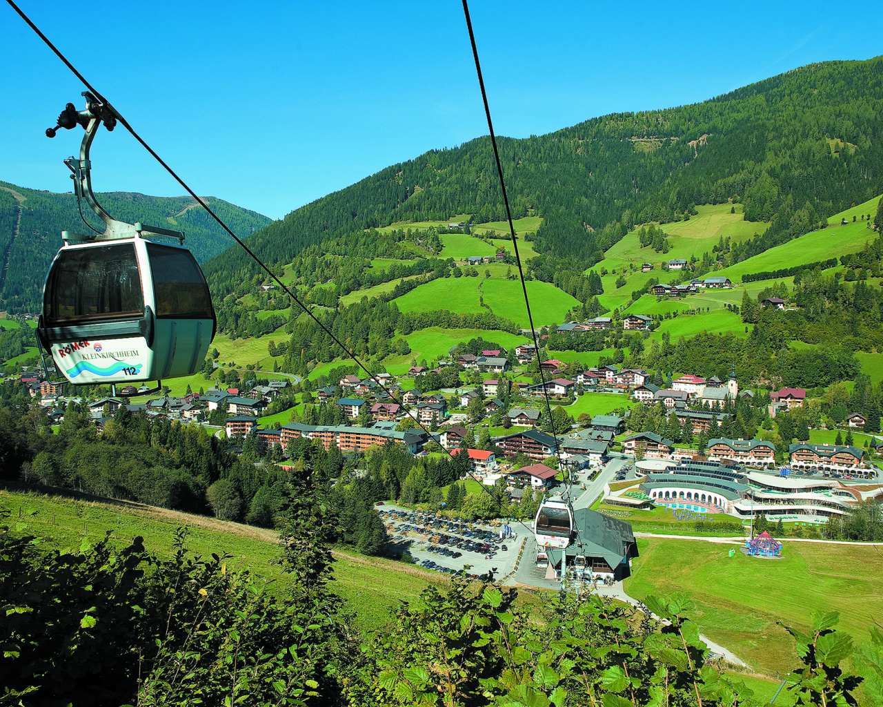 Подъемник летом на горнолыжном курорте Бад Кляйнкирххайм, Австрия