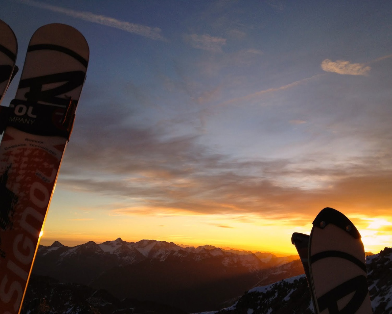 Закат на горнолыжном курорте Зёльден, Австрия