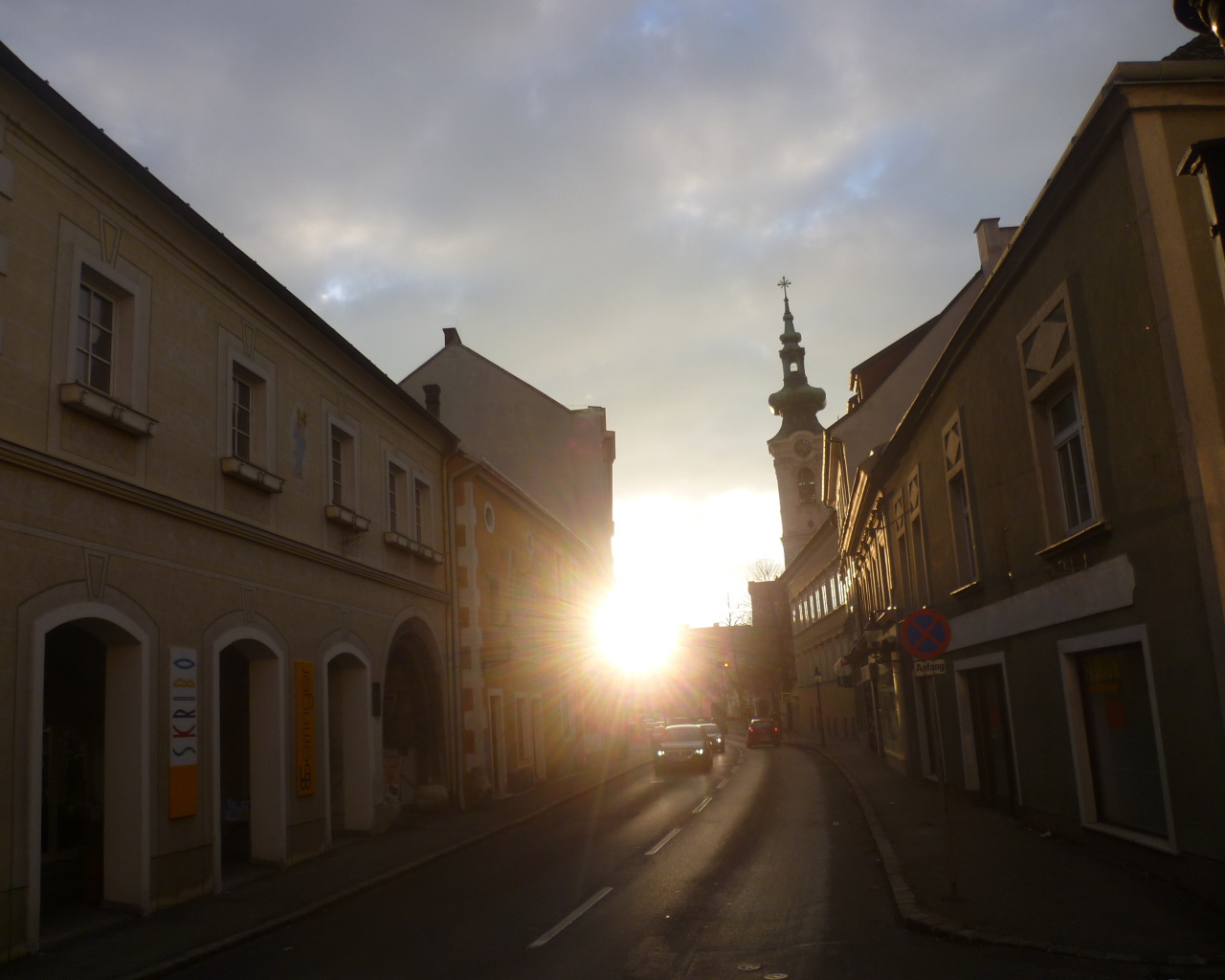 Закат в городе Гайнберг, Австрия